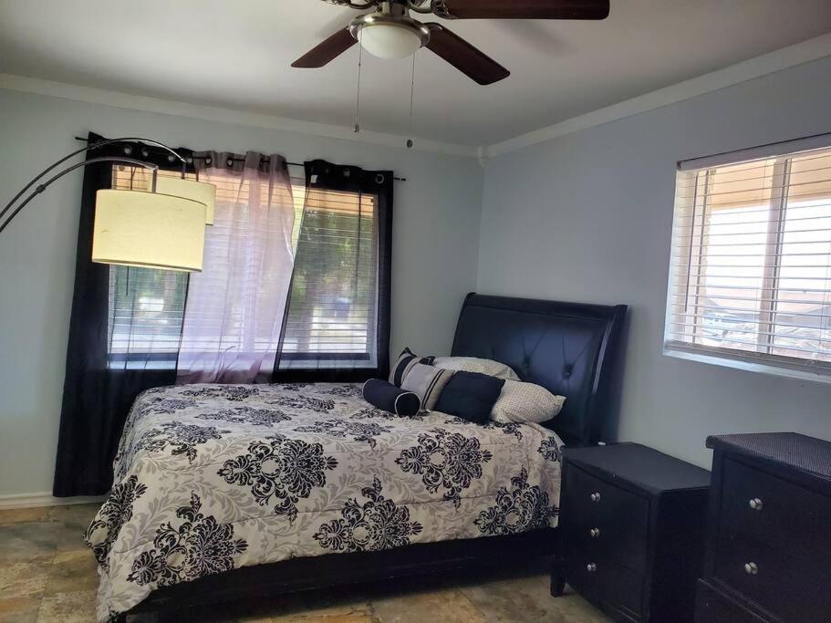 Spacious West El Paso 19 Min From Airport, Fort Bliss Military Base المظهر الخارجي الصورة