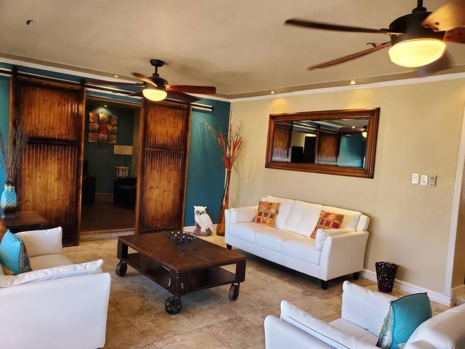 Spacious West El Paso 19 Min From Airport, Fort Bliss Military Base المظهر الخارجي الصورة