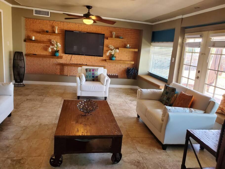 Spacious West El Paso 19 Min From Airport, Fort Bliss Military Base المظهر الخارجي الصورة