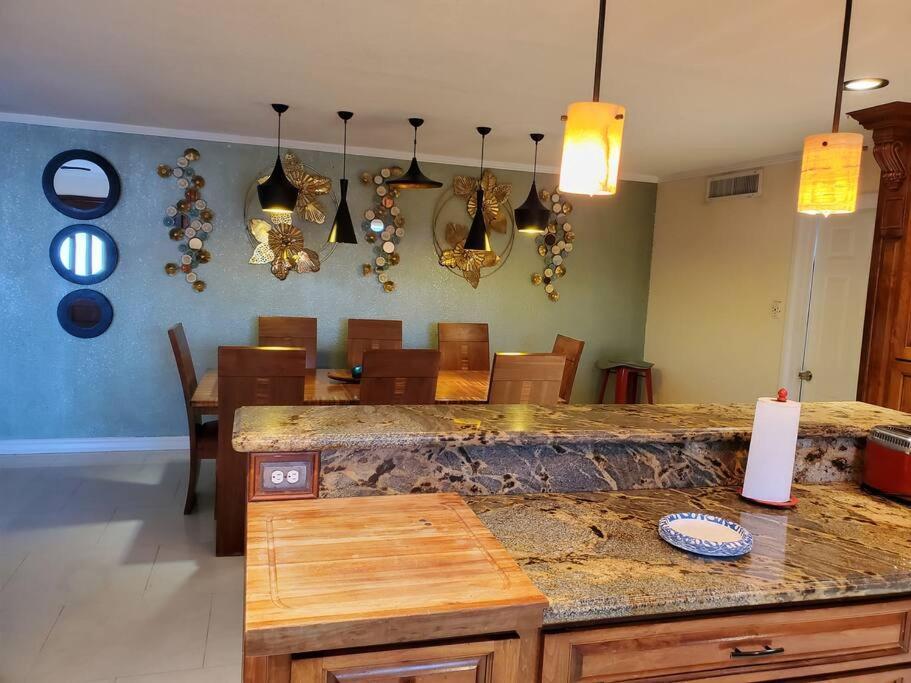 Spacious West El Paso 19 Min From Airport, Fort Bliss Military Base المظهر الخارجي الصورة