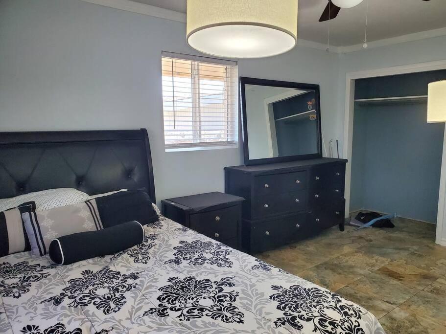 Spacious West El Paso 19 Min From Airport, Fort Bliss Military Base المظهر الخارجي الصورة